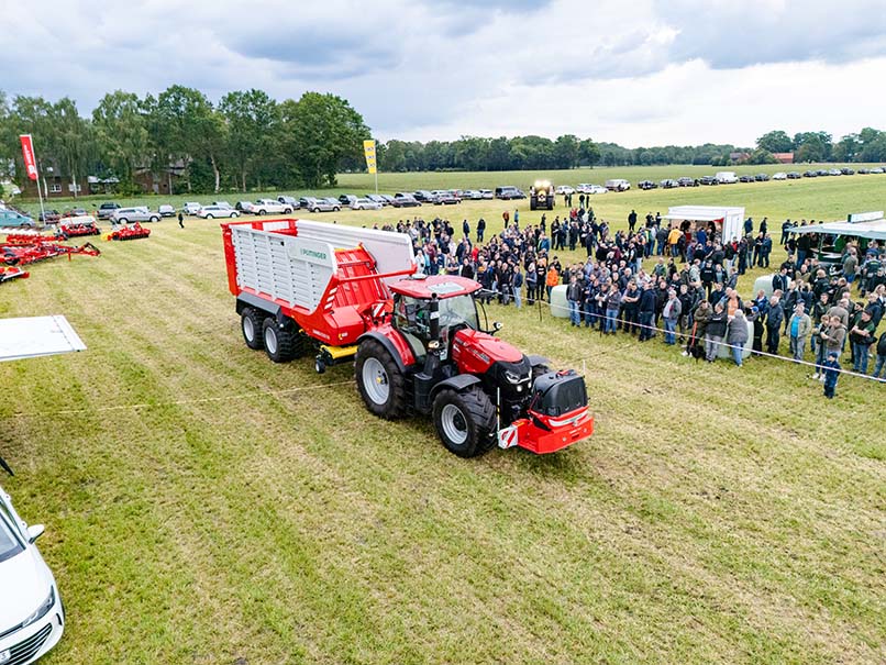 Landtechnik-Vorführung beim Feldabend